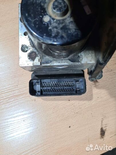 Блок ABS Skoda Yeti 2011 1.2