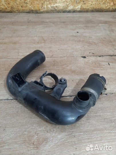 Воздуховод Opel Astra H 5дв хечбек Z13DTH 2008