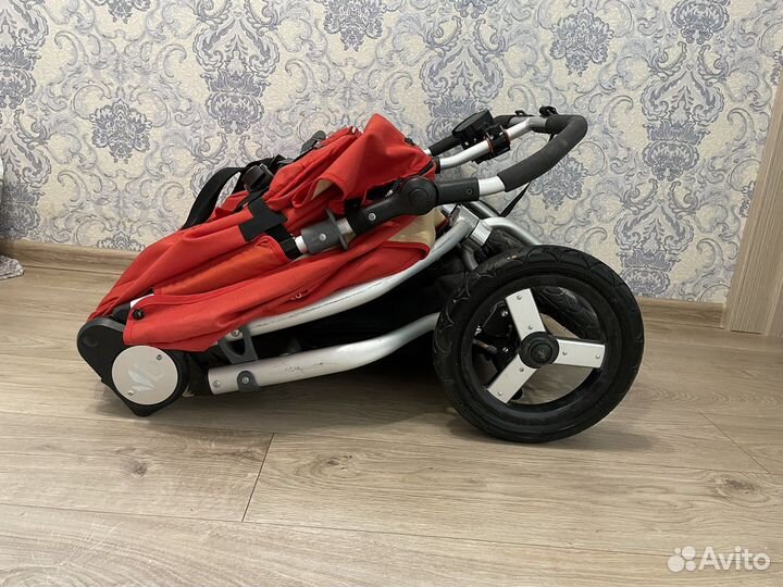 Коляска для двойни bumbleride