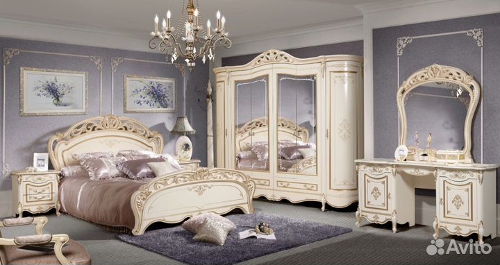 Спальный гарнитур