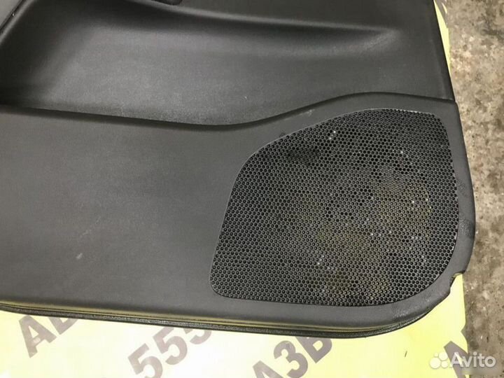 Обшивка двери задней L Citroen C4 2