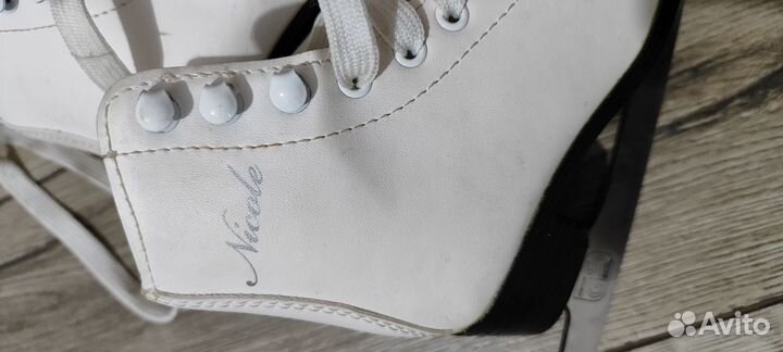 Коньки фигурные размер 28