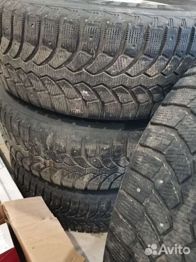 Bridgestone Blizzak Nordic 265/60 R18
