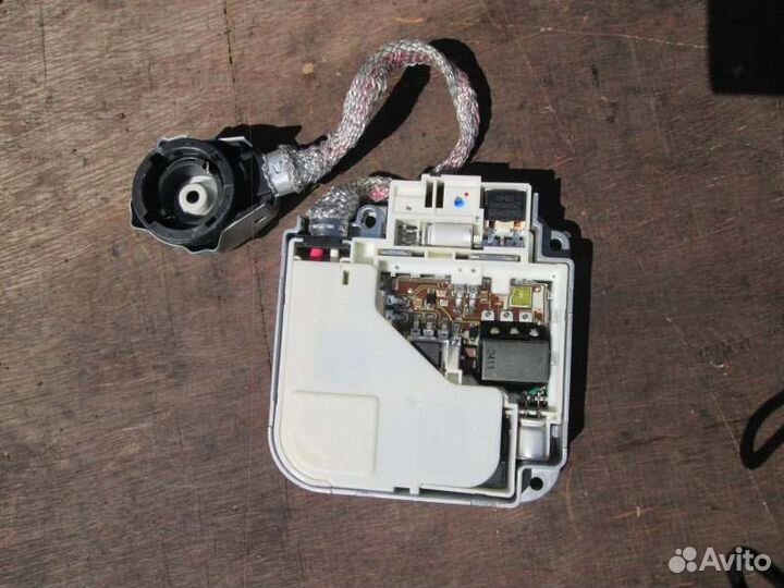 Блок розжига Toyota Prius ZVW30 2ZR-FXE 2012