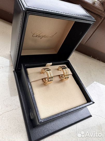 Золотые серьги с бриллиантами Chopard