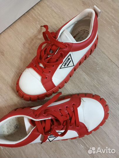 Лоферы женские