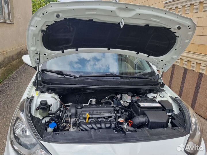 Hyundai Solaris 1.6 AT, 2012, 120 000 км