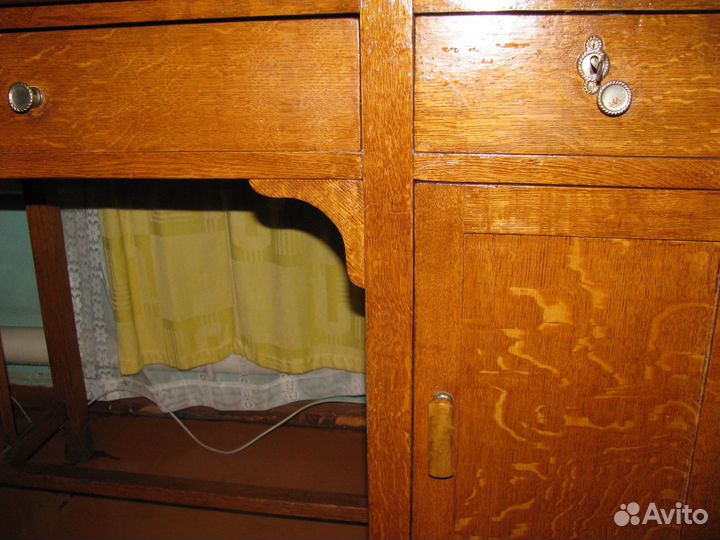 Продаётся письменный стол из дуба СССР