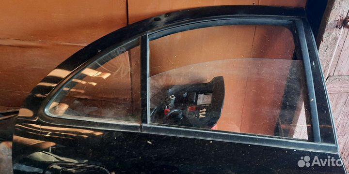 Дверь задняя правая для Nissan Almera