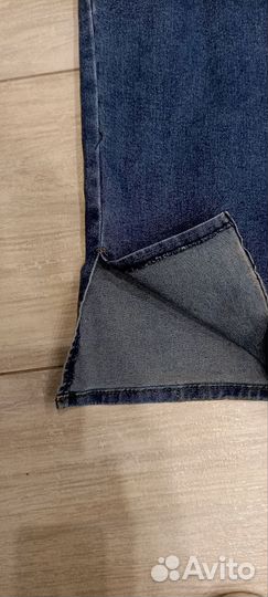 Джинсы широкие женские