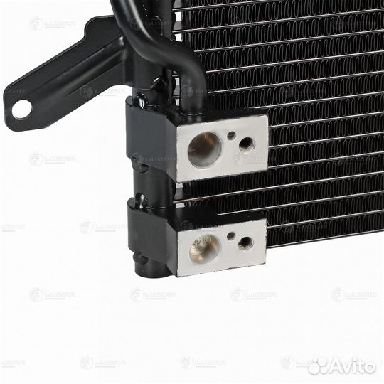 Luzar lrac18L3 Радиатор кондиц. для ам VW Jetta 11