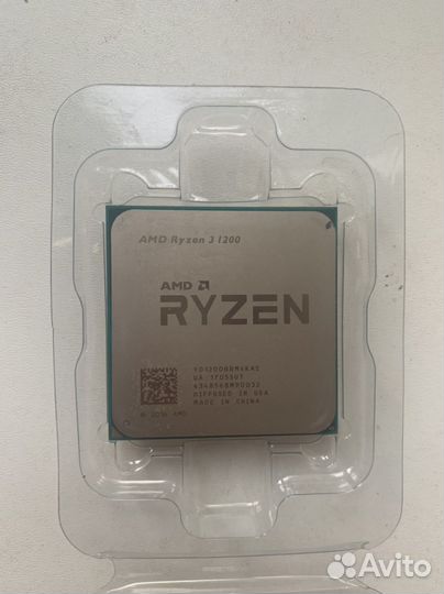 Процессор AMD Ryzen 3 1200