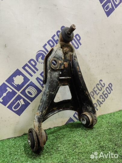 Рычаг подвески передний левый Renault Symbol седан