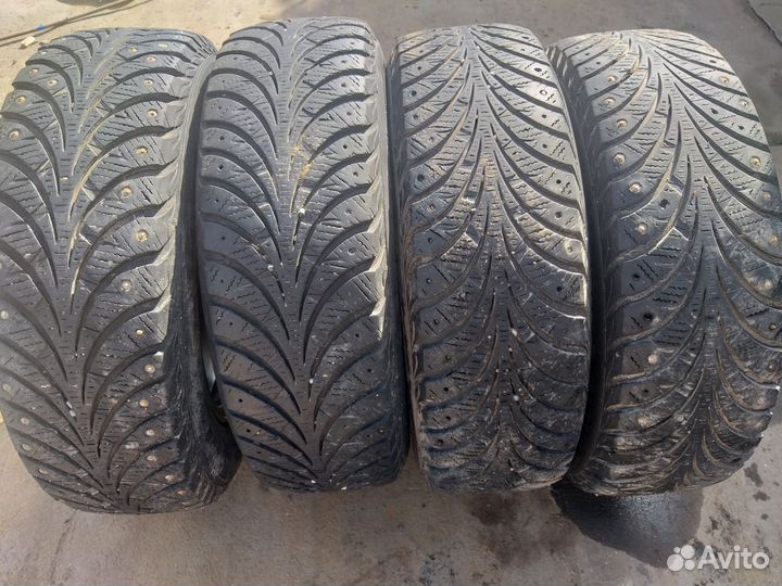 Goodyear UltraGrip Extreme 195/65 R15 25B