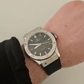 Часы hublot