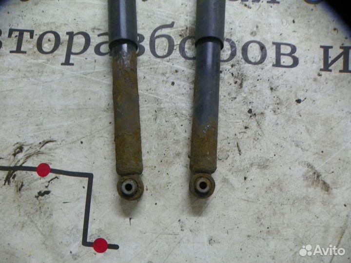 Амортизатор задний Nissan Qashqai