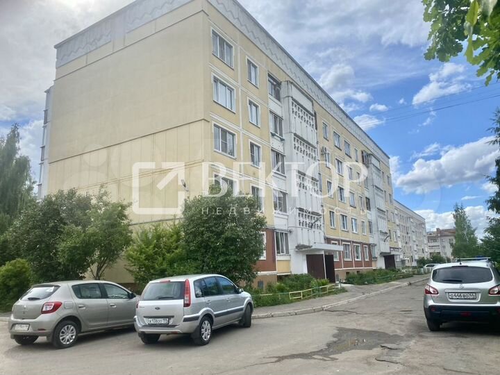 3-к. квартира, 68 м², 1/5 эт.