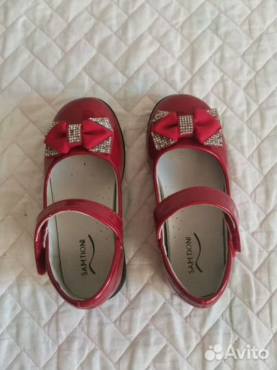 Туфли нарядные лакированные красные 28