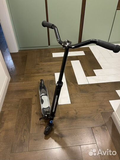 Детский самокат Micro sprite deluxe (с led фарой)