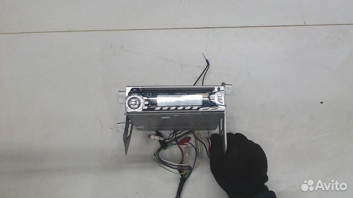 Магнитола Nissan Patrol, 1990