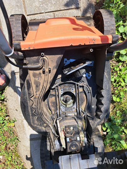 Газонокосилка электрическая на запчасти