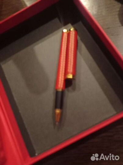 Ручка шариковая Carolina Herrera