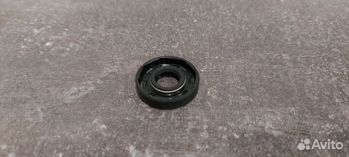 Сальник помпы BRP Outlander 400 / 450 / 420650310