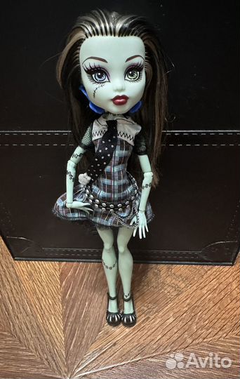 Кукла монстр хай