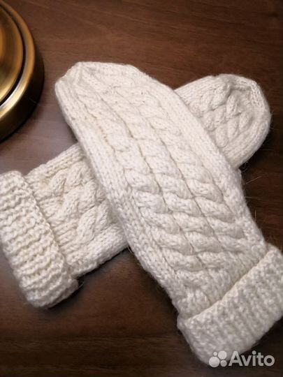 Варежки женские. Ручная работа