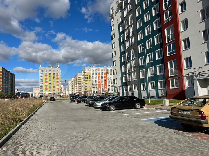 2-к. квартира, 53 м², 9/10 эт.