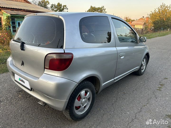 Toyota Yaris 1.0 МТ, 2001, 245 000 км
