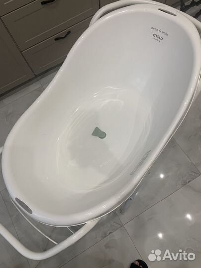Ванночка для купания с подставкой