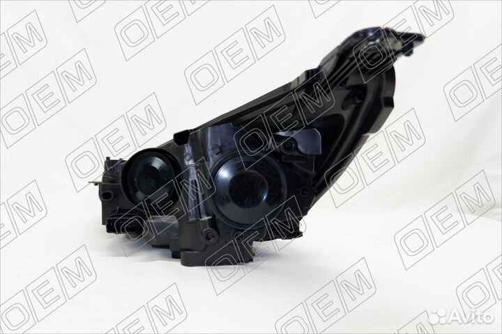 Фара передняя правая Ford Focus 3 2011-2019