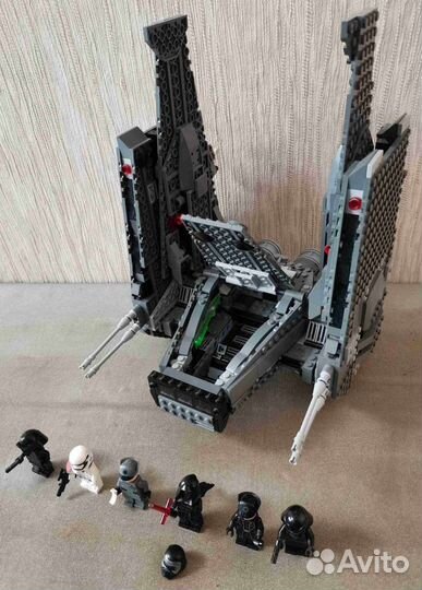 Lego Star Wars 75104 Kylo Ren's Command Shuttle