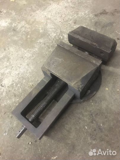 Продам тиски