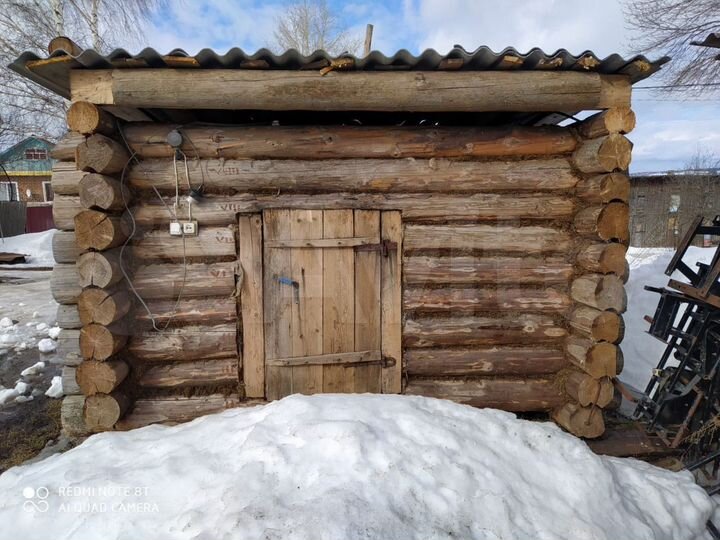 Дом 10 м² на участке 1 сот.