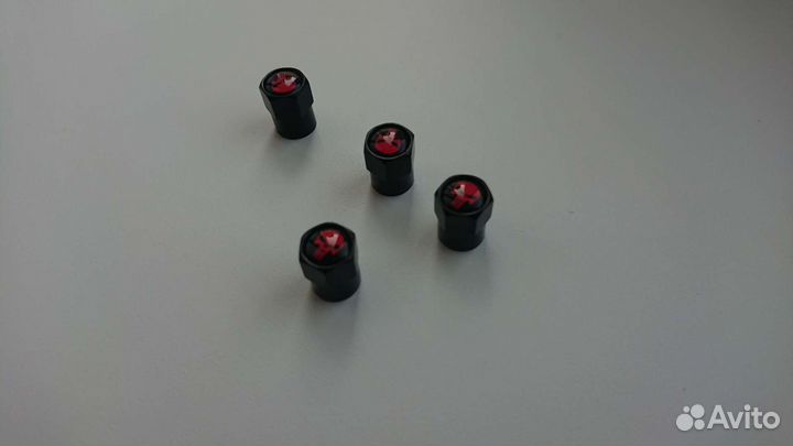 Колпачки на нипель колеса