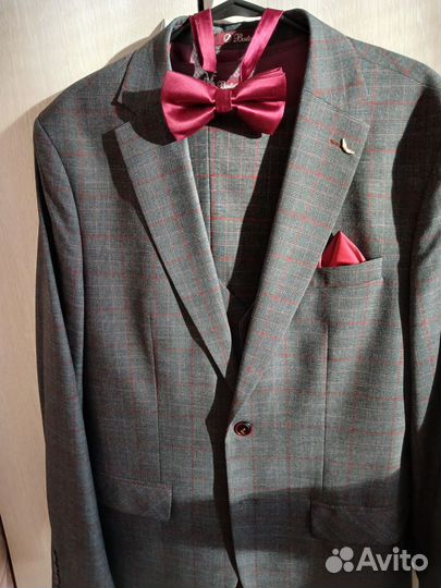 Костюм тройка мужской