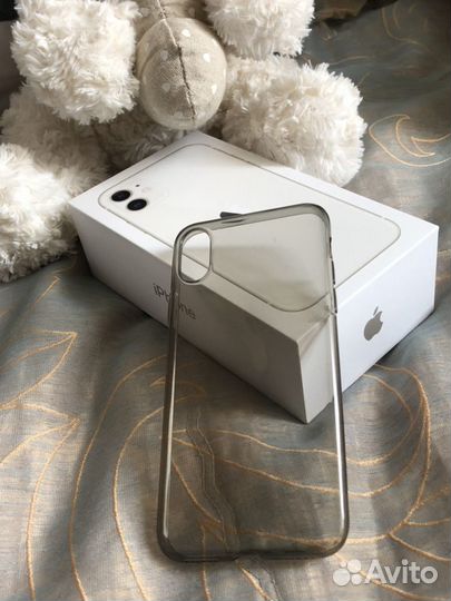 Чехол на iPhone 11