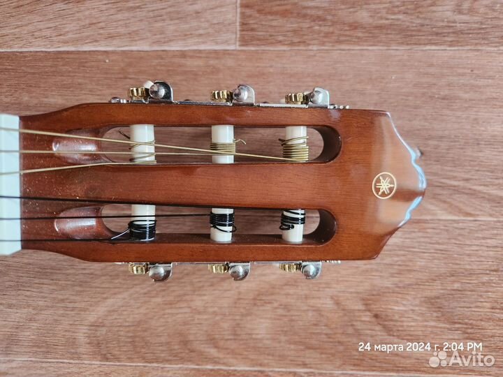 Гитара Ямаха С40