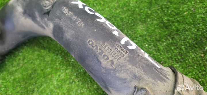 Патрубок интеркулера Volvo Xc90 D5244T4 2006