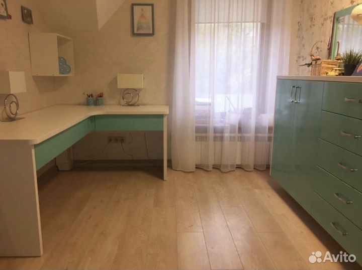 Мебель в детскую комнату
