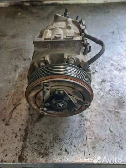 Компрессор кондиционера renault