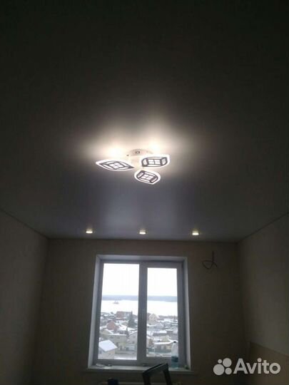 Натяжные потолки