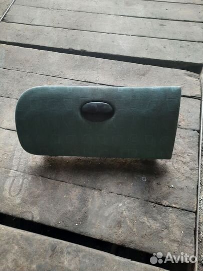 Peugeot 206 крышка бардачка