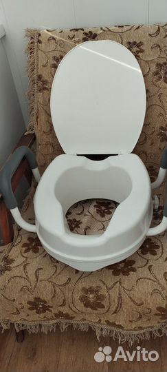 Сиденье-насадка на унитаз