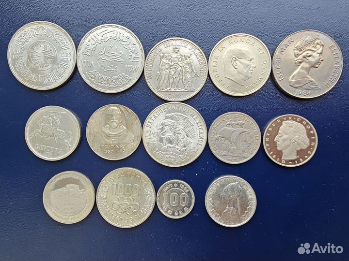 Коллекция серебряных монет разных стран серебро