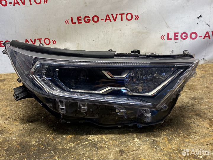 Toyota Rav4 50 2020 фара правая