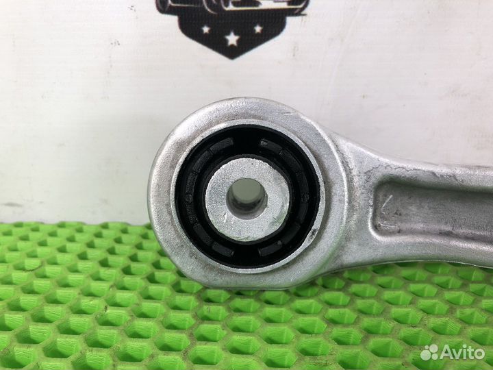 Рычаг передний нижний правый R