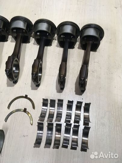 Поршень Ауди A6 C5 2.8 AMX Комплект